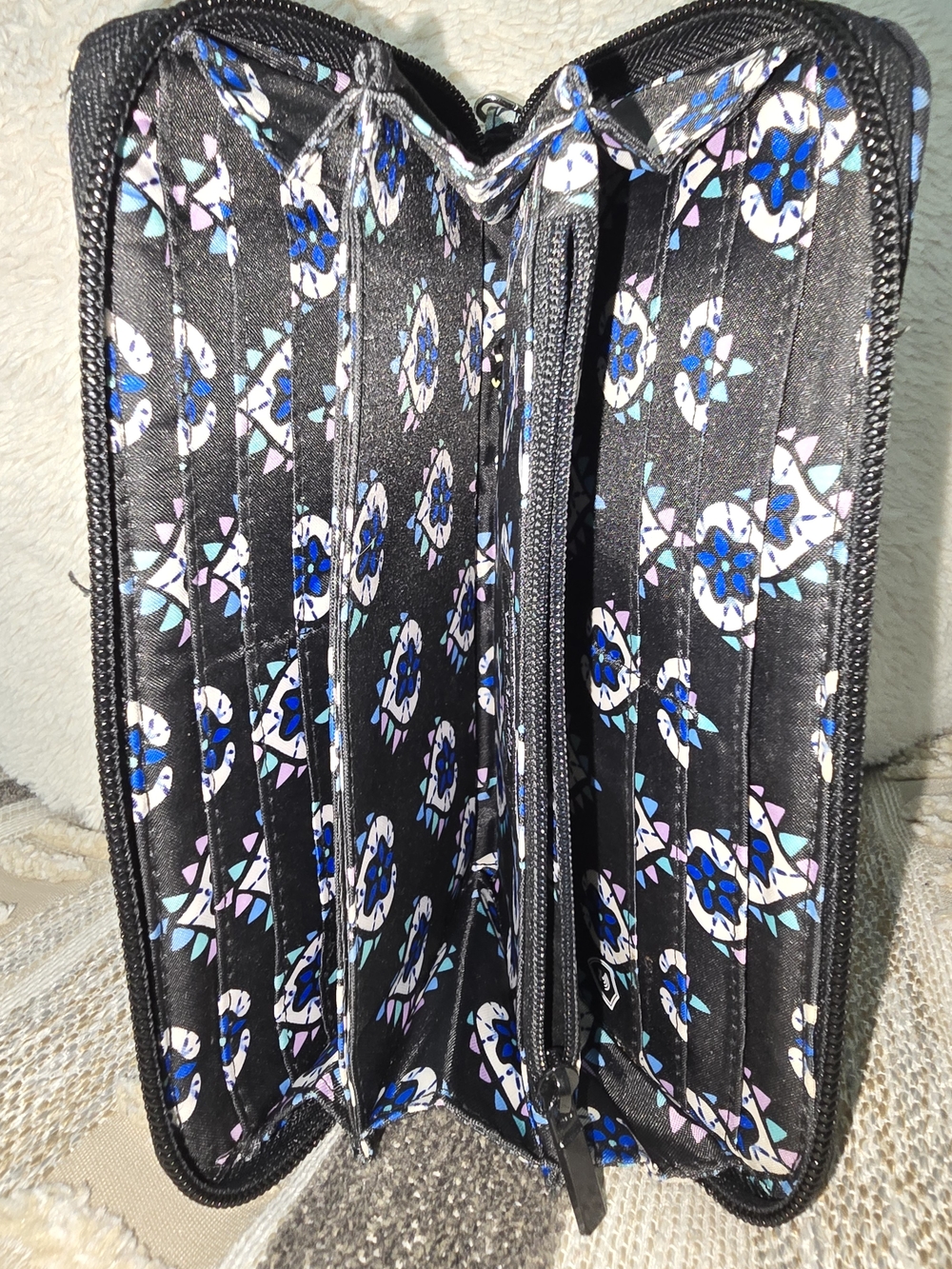 Vera Bradley Quilted Floral Zip Wallet - Picture 4 of 6